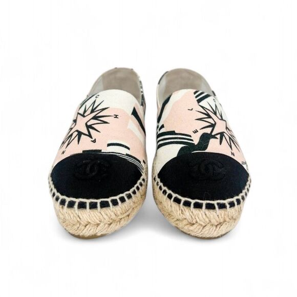 CHANEL La Pausa Ecru Star Print Canvas Cap Toe CC Logo Espadrilles Size … - Picture 2 of 16